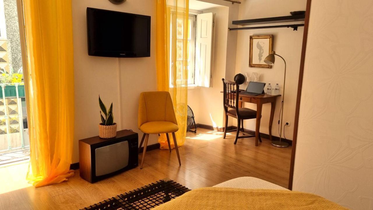 Casa Do Criativo Bed&Breakfast Almada Eksteriør bilde